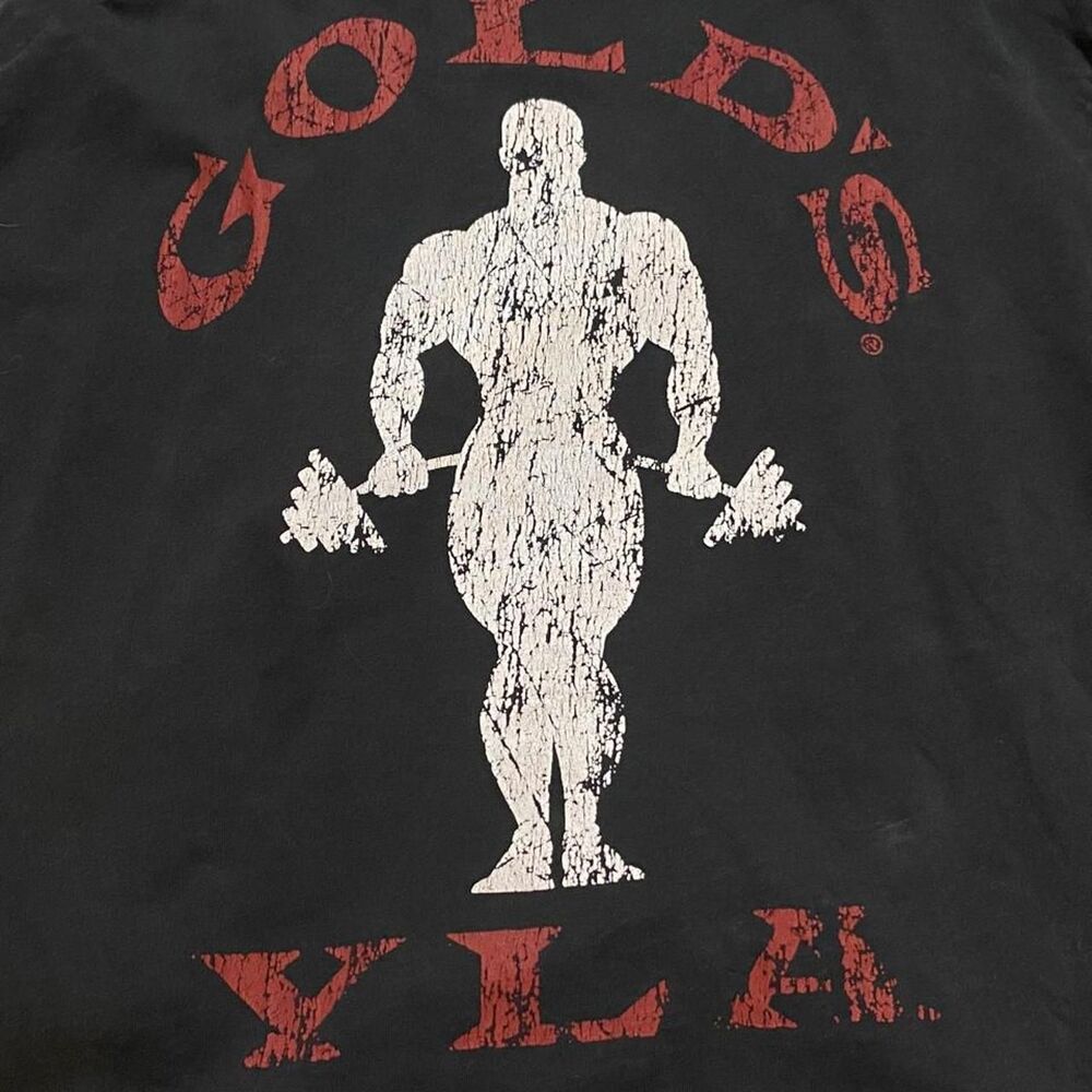 Youngla Men's Black and Red T-shirt